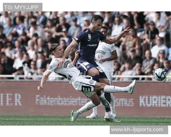 探秘北京羽毛球队边路渗透战术与欧冠足球的深度融合与启示